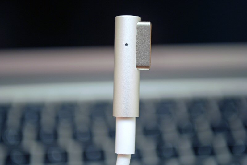 Luce_Verde_Arancio_Magsafe